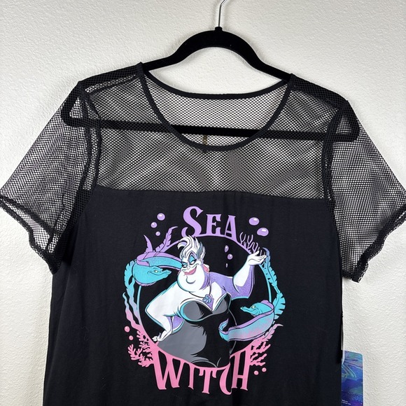 Torrid Disney Villains Ursula Sea Witch Graphic Tshirt Shirt Fishnet Yoke - Picture 3 of 11